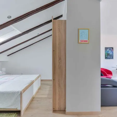 In - Insel 41294 Apartment *