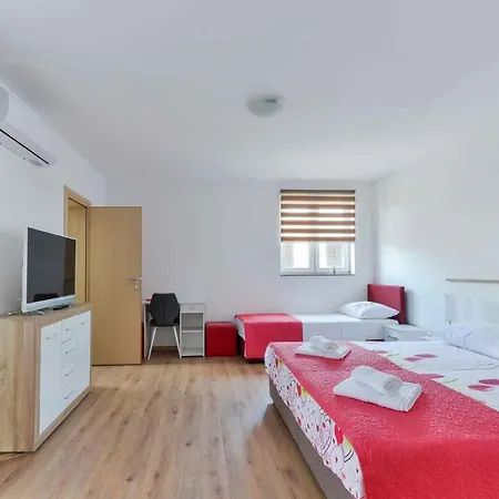 In - Insel 41294 Apartment